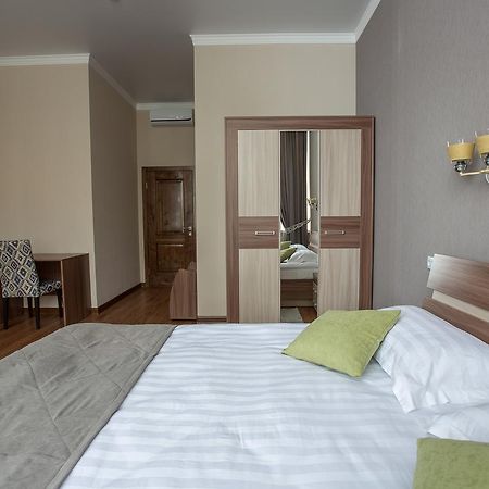 אסטנה Maxx Inn מראה חיצוני תמונה