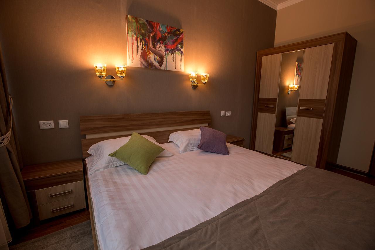 אסטנה Maxx Inn מראה חיצוני תמונה
